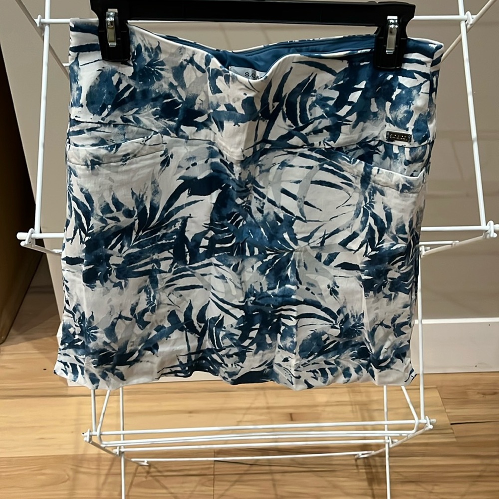 Blue and white skort